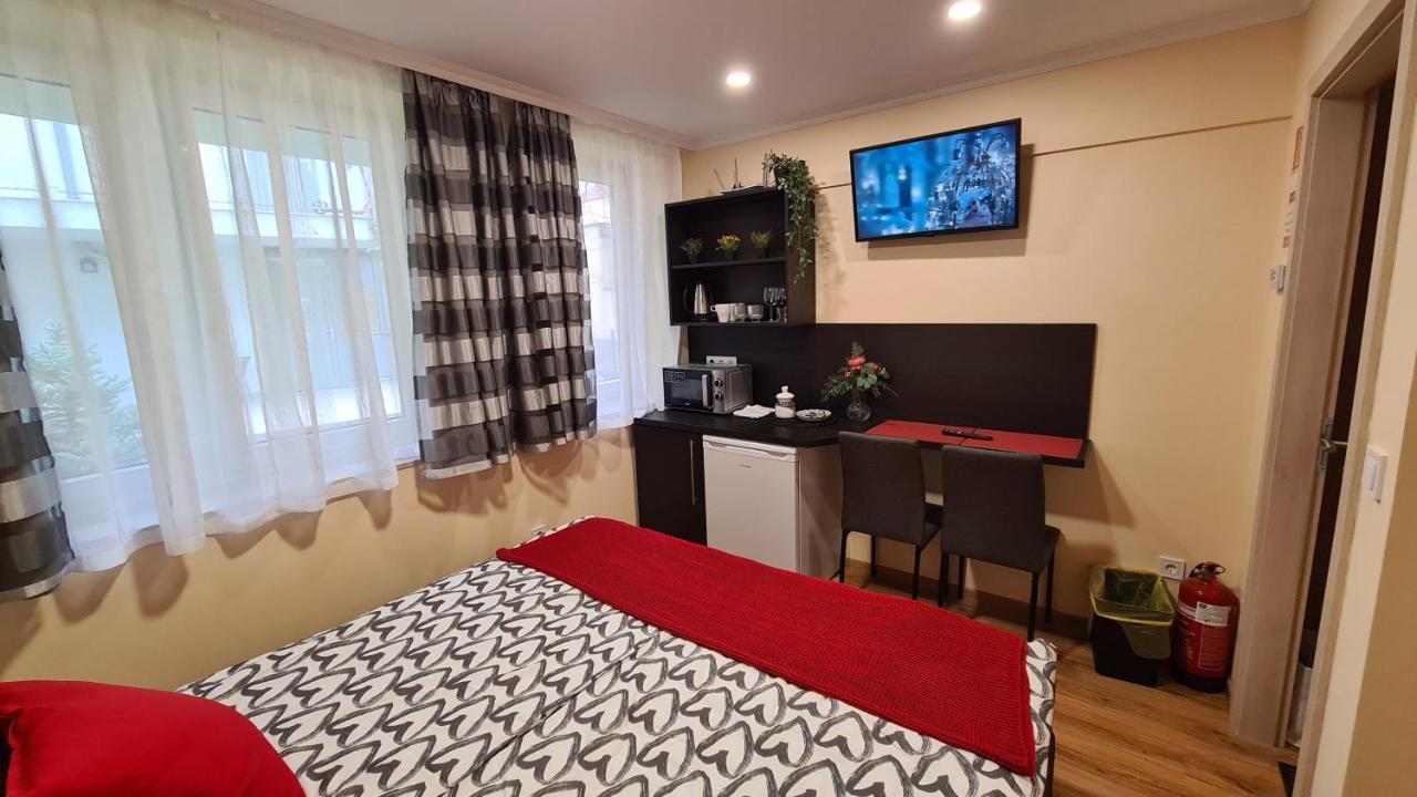 Lucsony Apartman Мошонмадьяровар Экстерьер фото